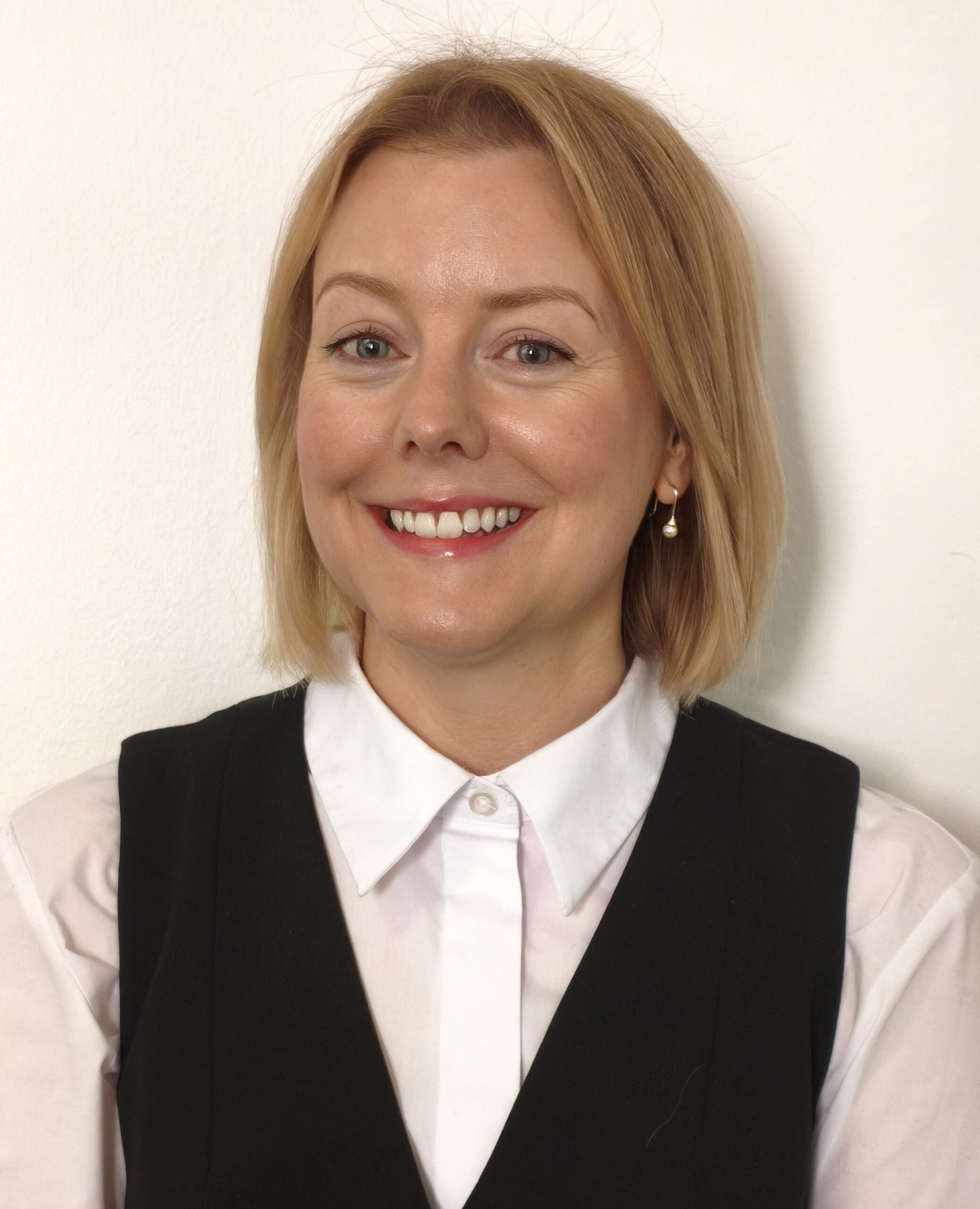 Natalia van As Receptionist Ferndown